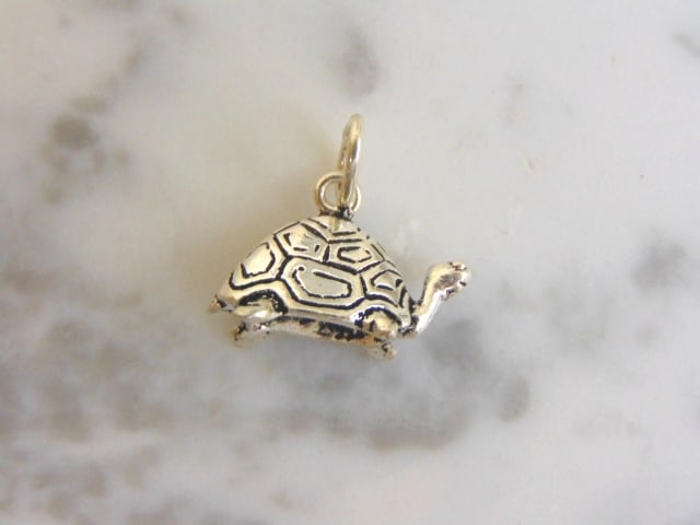 Womens Vintage Estate Sterling Silver Turtle Pendant (1 of 4)
