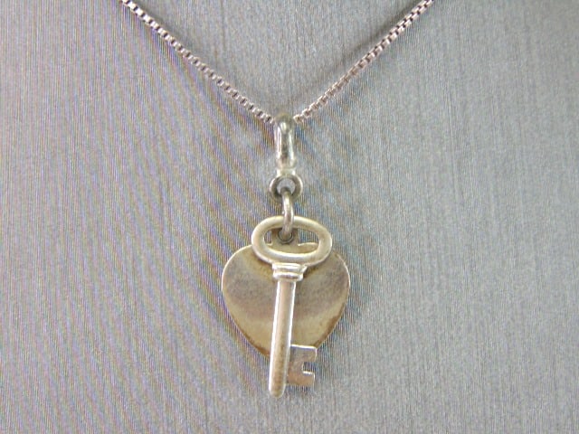 Womens Sterling Silver Heart Pendant w/ Necklace (1 of 3)