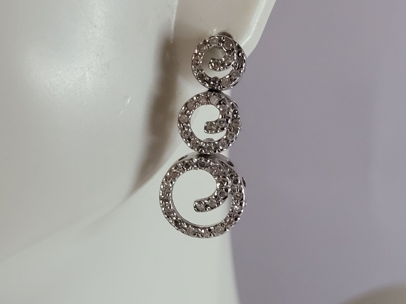 Pr of Womens Vintage Estate 14K White Gold Diamond Earrings (1 of 5)