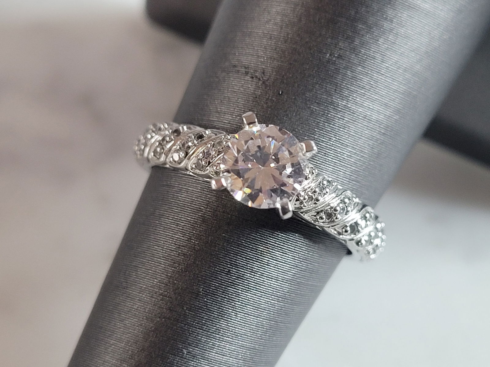 Womens Estate Sterling Silver CZ Ring (1 of 5)