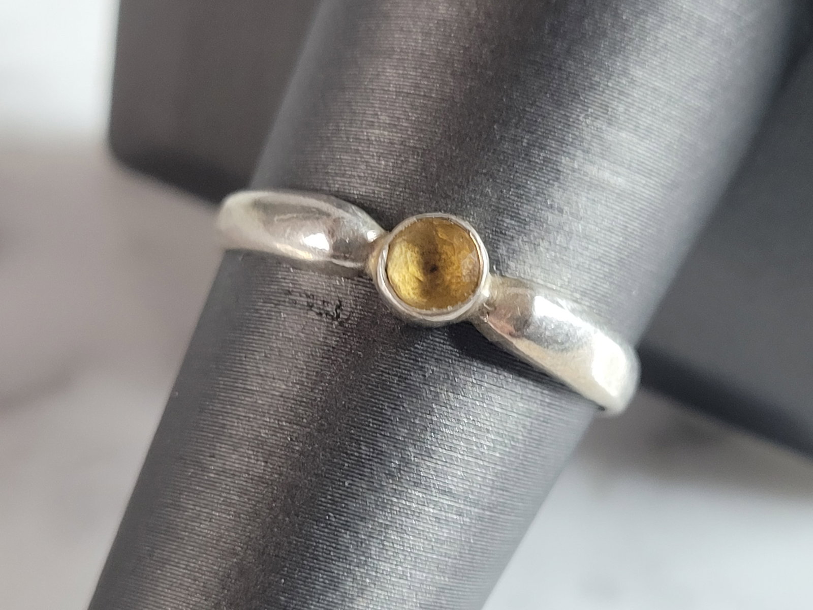 Womens Vintage Estate Sterling Silver Citrine Colored Ring (1 of 5)