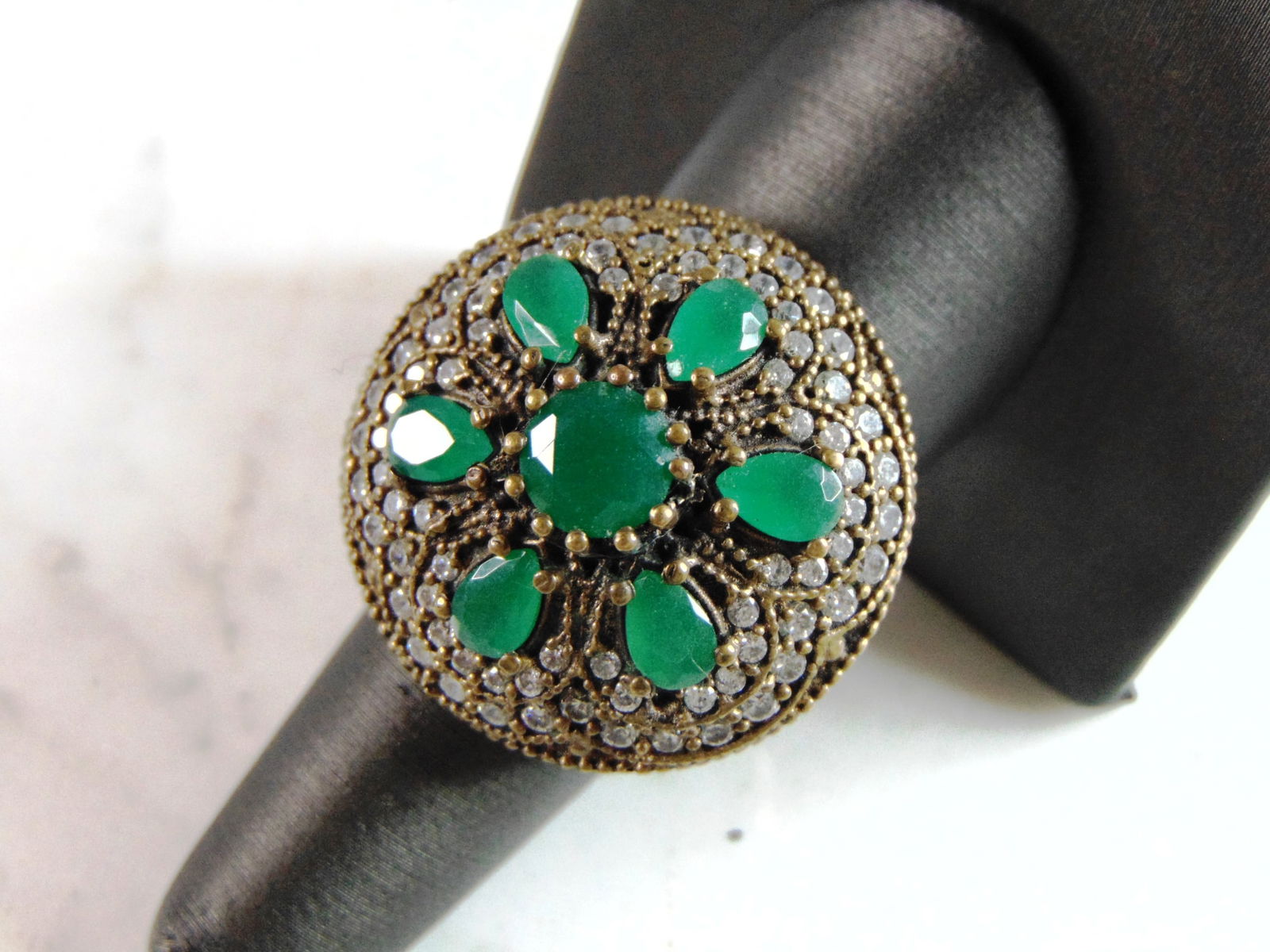 Womens Vintage Estate Sterling Silver CZ Ring (1 of 5)