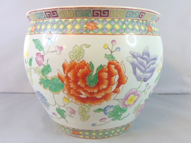 Decorative Chinese Porcelain Planter Fish Pot (1 of 8)