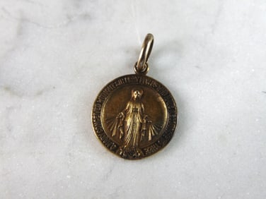 Vintage Estate 14K Yellow Gold Religious St. Mary Charm