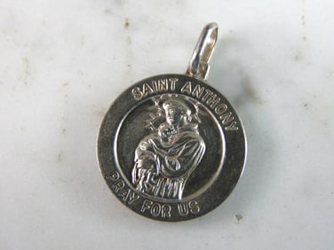 Womens Vintage Estate Sterling Silver Religious Star of David Pendant