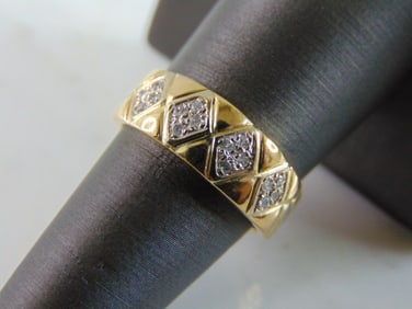 Vintage Estate 14K Yellow Gold Diamond Ring