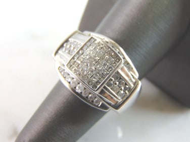 Mens Vintage Estate 14K White Gold Diamond Ring