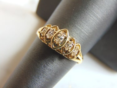 Womens Vintage Estate 14K Yellow Gold Diamond Ring
