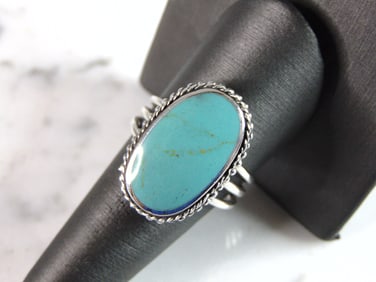 Womens Vintage Estate Sterling Silver Turquoise Ring