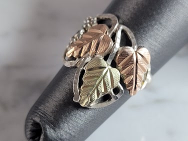 Womens Vintage Estate Sterling Silver Grape Leaf Ring