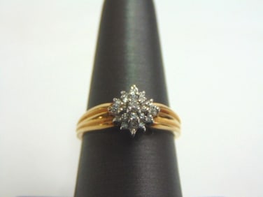 Women's Vintage 14K Yellow Gold Diamond Cluster Ring