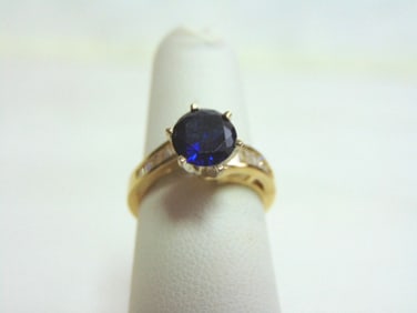 Womens Vintage Estate 14K Gold Sapphire & Diamond Ring