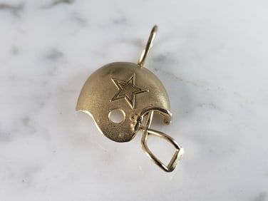 Mens 14K Gold Dallas Cowboys Football Pendant Michael Anthony