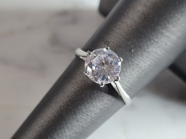 Womens Vintage Estate Sterling Silver CZ Ring