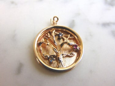 Womens Vintage 14K Yellow Gold Tree of Life Pendant