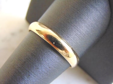 Vintage Estate 10K Yellow Gold Band Wedding Ring