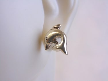 Womens Vintage Estate Sterling Silver Dolphin Earrings