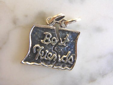 Womens Vintage Sterling Silver BEST FRIEND Pendant