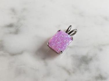 Womens Vintage Estate Sterling Silver Pink Opal Stone Pendant