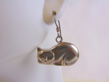 Womens Vintage Estate Sterling Silver Cat Earrings