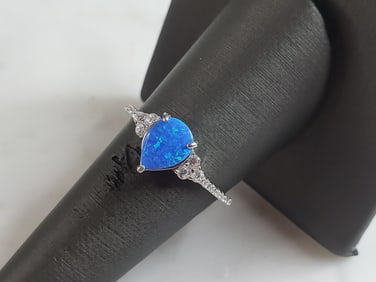 Womens Estate Sterling Silver Modernist Blue Opal Ring