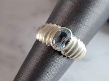 Womens Vintage Estate Sterling Silver Topaz Ring