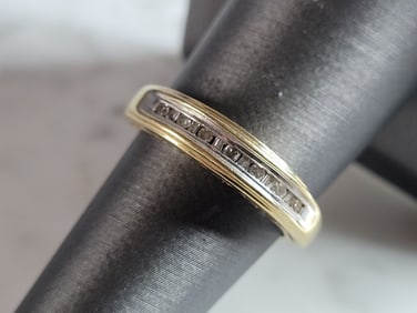 Womens Vintage Estate 10K Yellow Gold Diamond MOM Ring