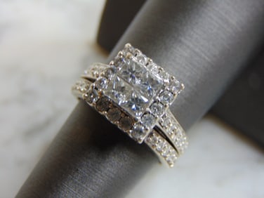 Womens Vintage Estate 14K White Gold Diamond Ring