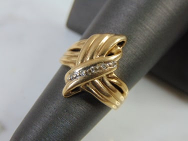 Womens Vintage Estate 10K Yellow Gold Diamond Ring