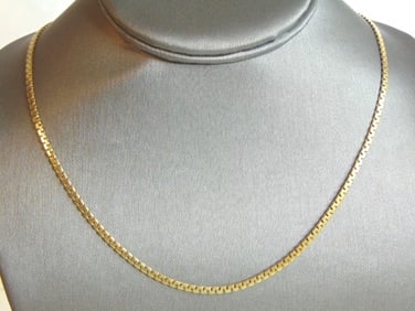 Womens Vintage Estate 14K Gold Herringbone Necklace