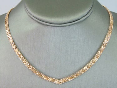 Womens Vintage Sterling Silver Modernist Necklace