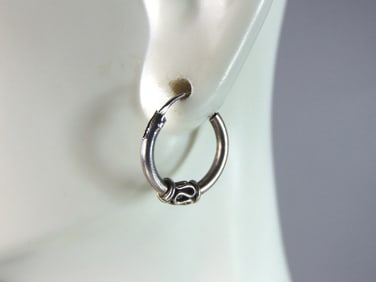 Womens Vintage Estate Sterling Silver Hoop Earrings