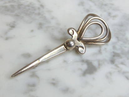 Womens Vintage Estate Sterling Silver Modern Brooch: A WOMENS VINTAGE ESTATE STERLING SILVER BROOCH WITH MODERN DESIGN. THE BROOCH MEASURES 3 1/8" LONG BY 1" WIDE AND WEIGHS 10.8g. ANY QUESTIONS, PLEASE ASK. BE SURE TO CHECK OUT SOME OF MY OTHER GREAT I