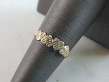 Womens Vintage Estate Sterling Silver Heart Ring