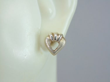 Womens Vintage Estate Sterling Silver Heart Earrings