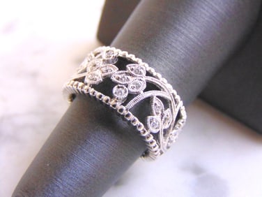 Womens Sterling Silver Ring w/ Diamond Cut CZ Stones