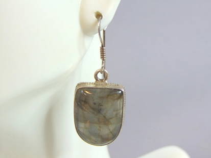 Womens Vintage Sterling Silver Labradorite Earrings: A PAIR OF WOMENS STERLING SILVER LABRADORITE EARRINGS THAT WEIGH 14.2g AND MEASURES 1 5/8" LONG BY 5/8" WIDE. NOT SURE IF STONES ARE REAL OR MAN MADE. ANY OTHER QUESTIONS, PLEASE DO NOT HESITATE TO AS