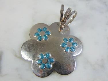 Womens Vintage Estate Sterling Silver Pendant
