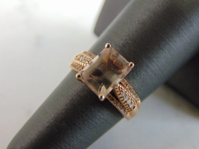 Womens Vintage Estate 14K Rose Gold Quartz Diamond Ring (1 of 5)