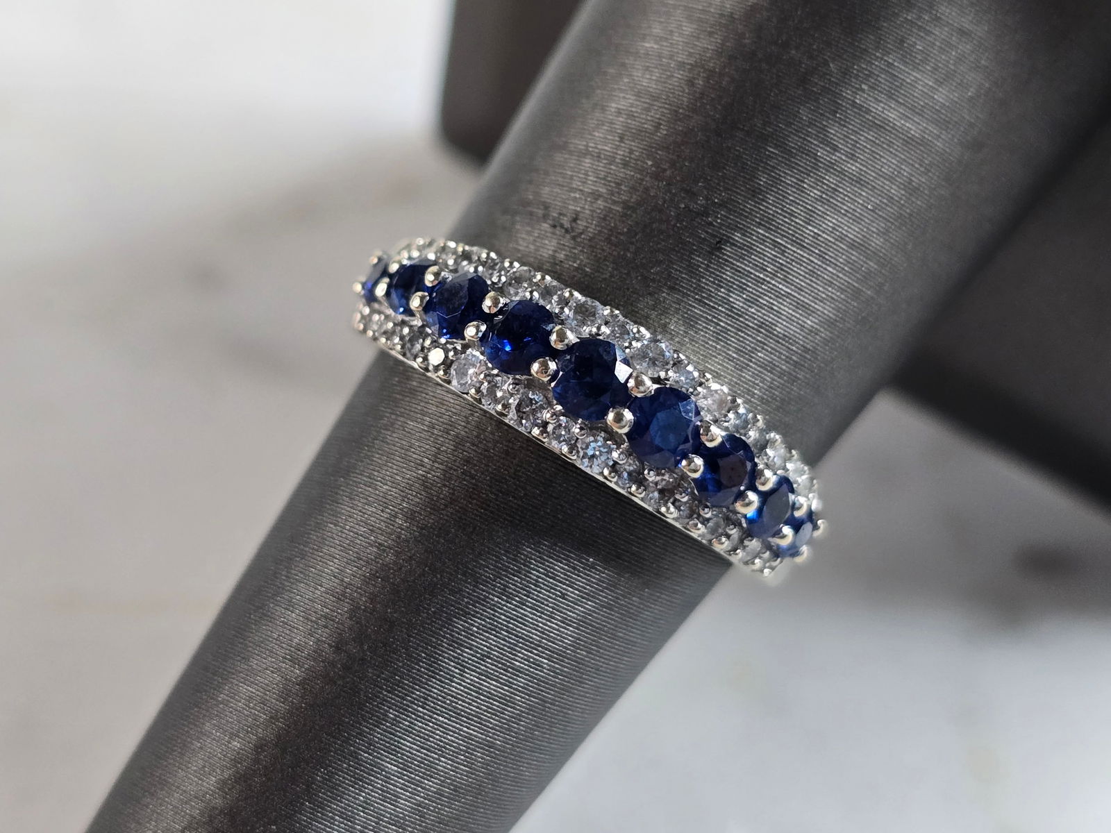 Womens Vintage Estate 14K White Gold Sapphire Diamond Ring (1 of 6)