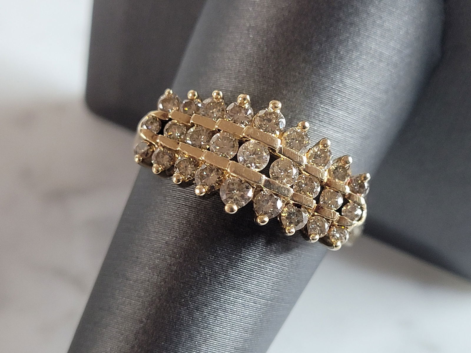 Womens Vintage Estate 14K Yellow Gold Diamond Cluster Ring (1 of 6)