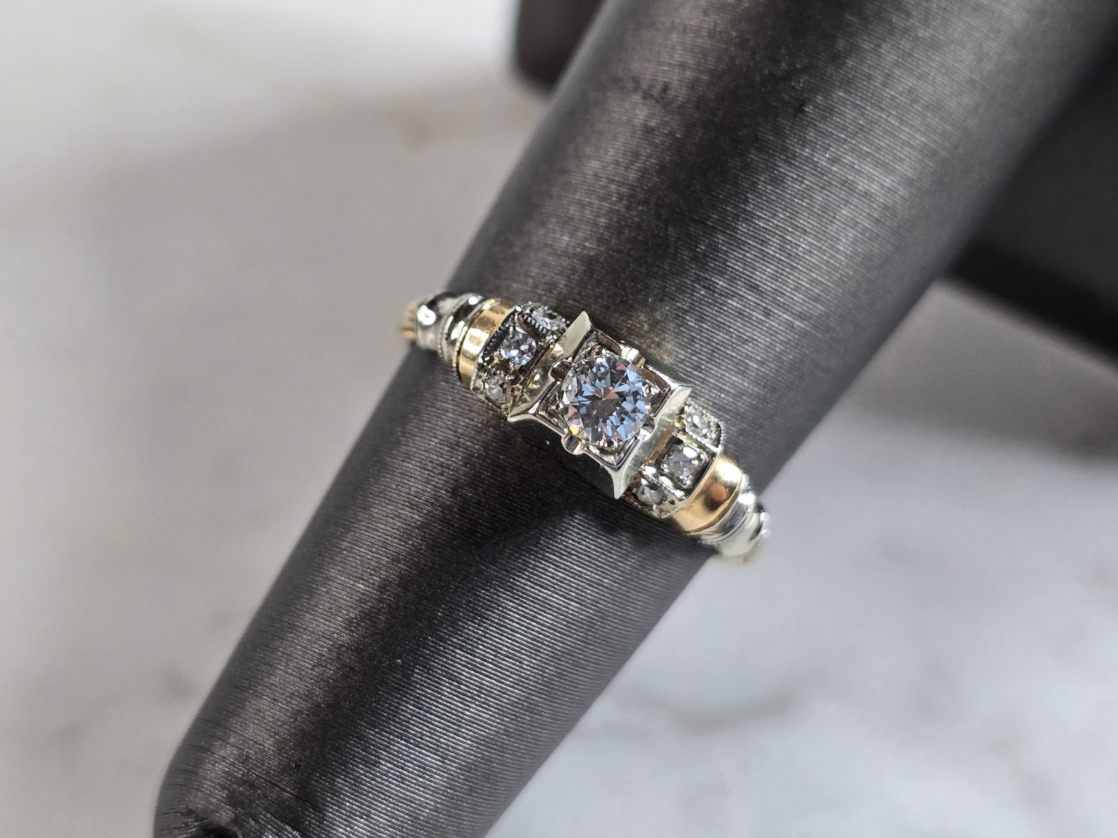 Womens Vintage 1930s 14K & 18k Yellow White Gold Diamond Ring (1 of 7)
