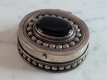Vintage Collectible Sterling Silver Onyx Pill Box 78.3g