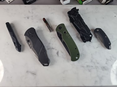 Lot of 6 Collectible Fury Schrade Boker Tailwind Folding Knife Knives