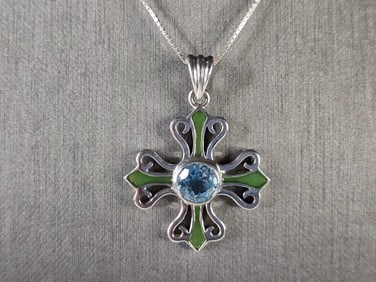 Womens Vintage Estate Sterling Silver Maltese Cross Necklace