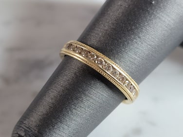 Womens Vintage Estate 14K Yellow Gold Diamond Ring