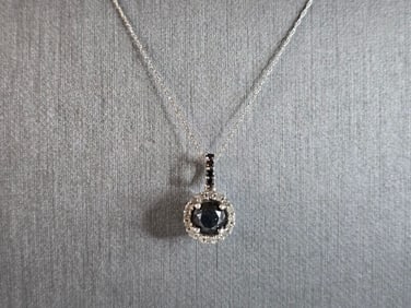 Womens Vintage Estate 10K White Gold Black Diamond Pendant Necklace