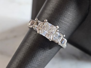 Womens Estate Sterling Silver CZ Ring