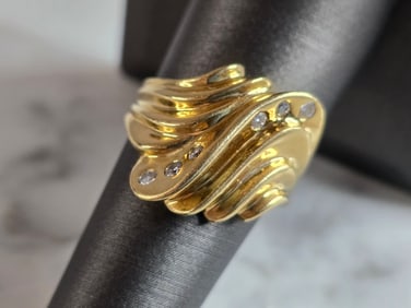 Womens Vintage Estate 14K Yellow Gold Modernist Diamond Ring