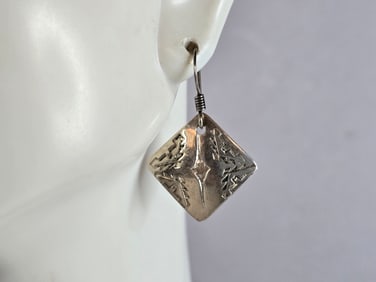 Womens Vintage Estate Sterling Silver Dangle Earrings